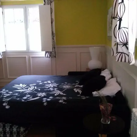 Lasaileku Nyaraló *